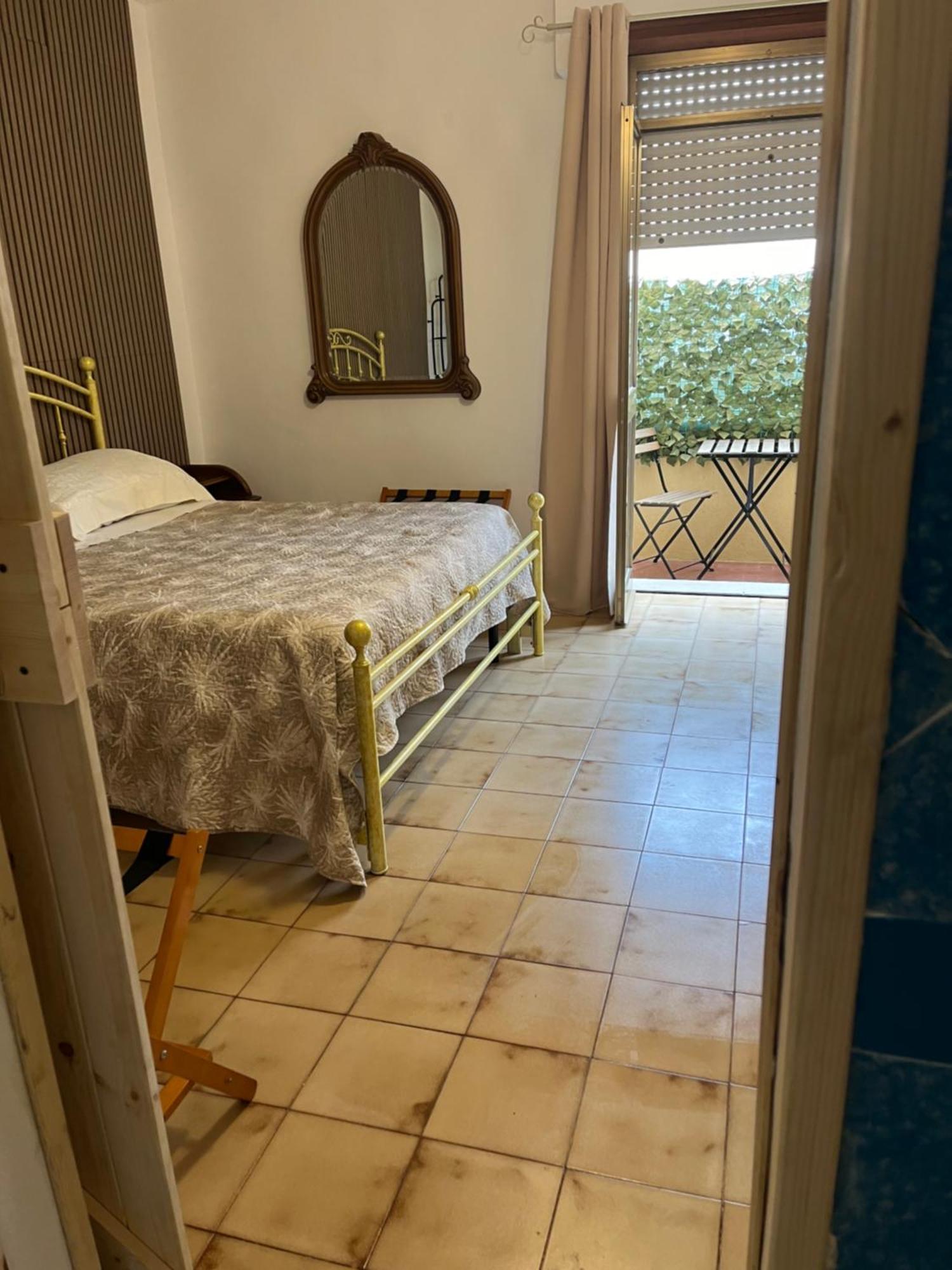 סנטה טרזה גאיורה Da Adriana Guesthouse מראה חיצוני תמונה