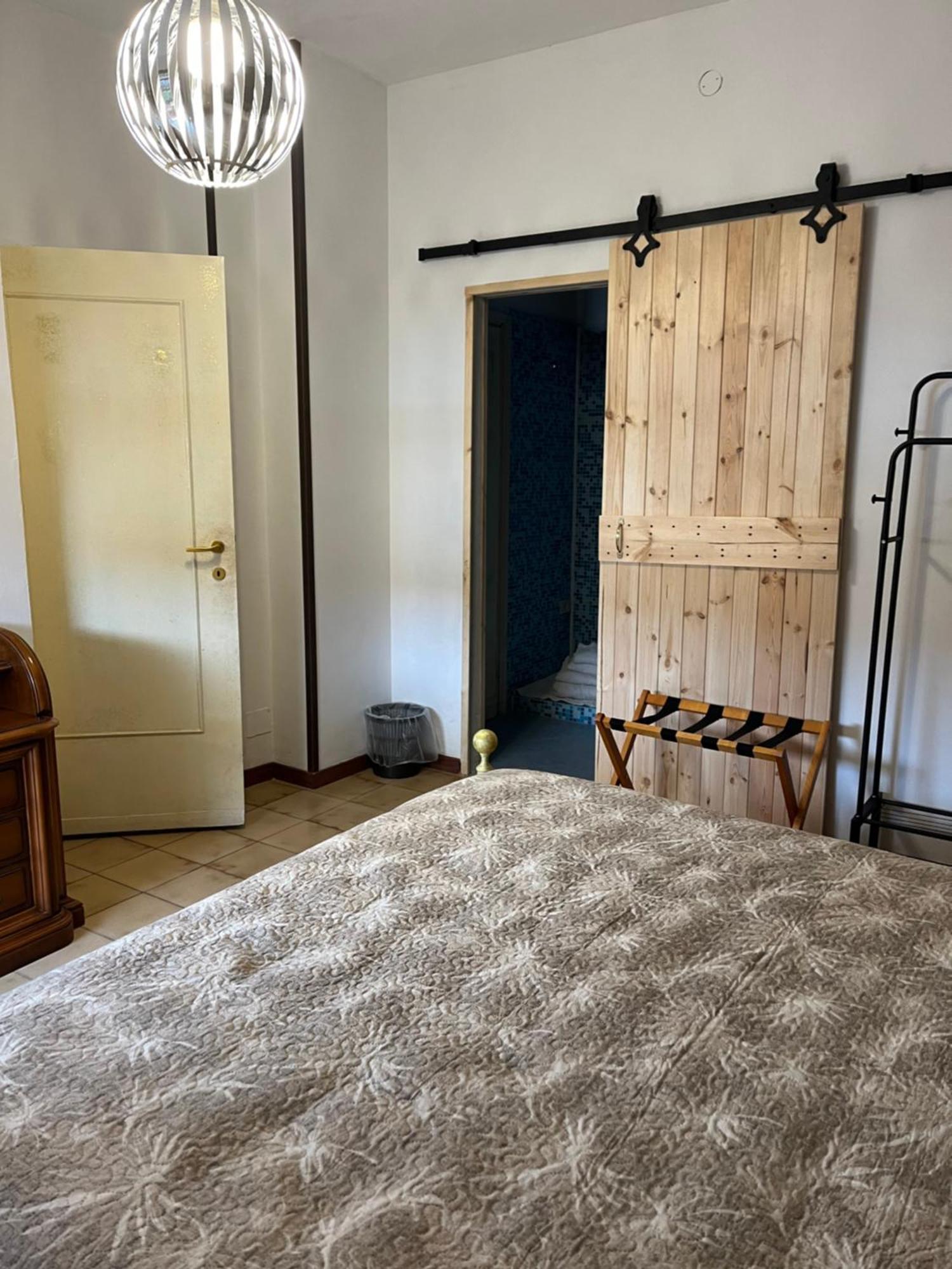סנטה טרזה גאיורה Da Adriana Guesthouse מראה חיצוני תמונה
