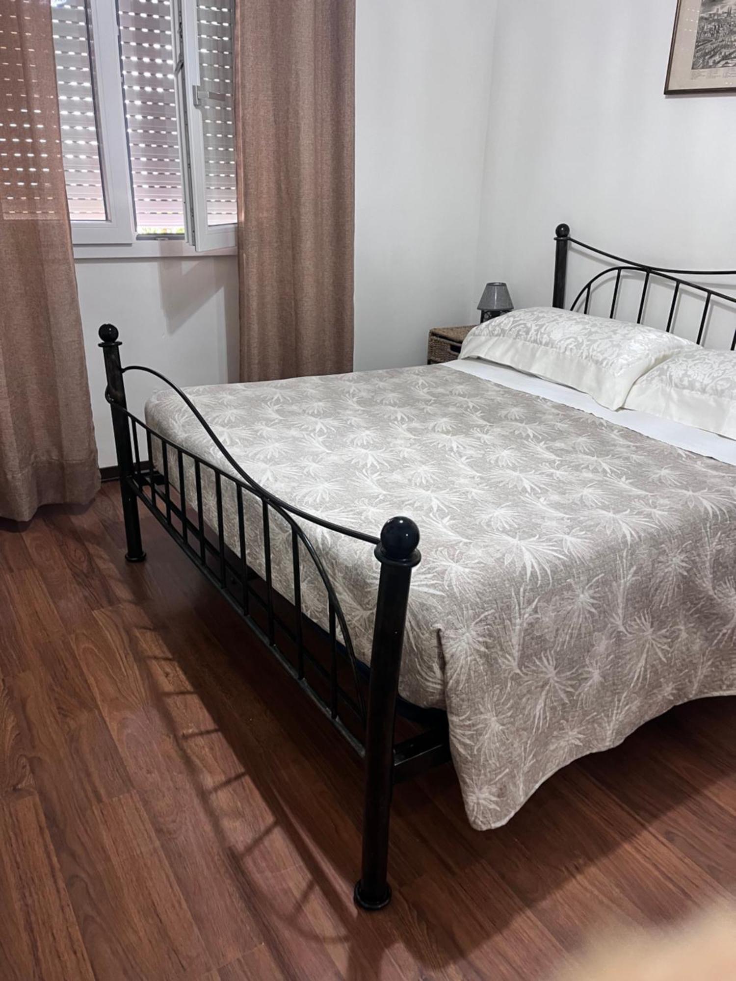 סנטה טרזה גאיורה Da Adriana Guesthouse מראה חיצוני תמונה