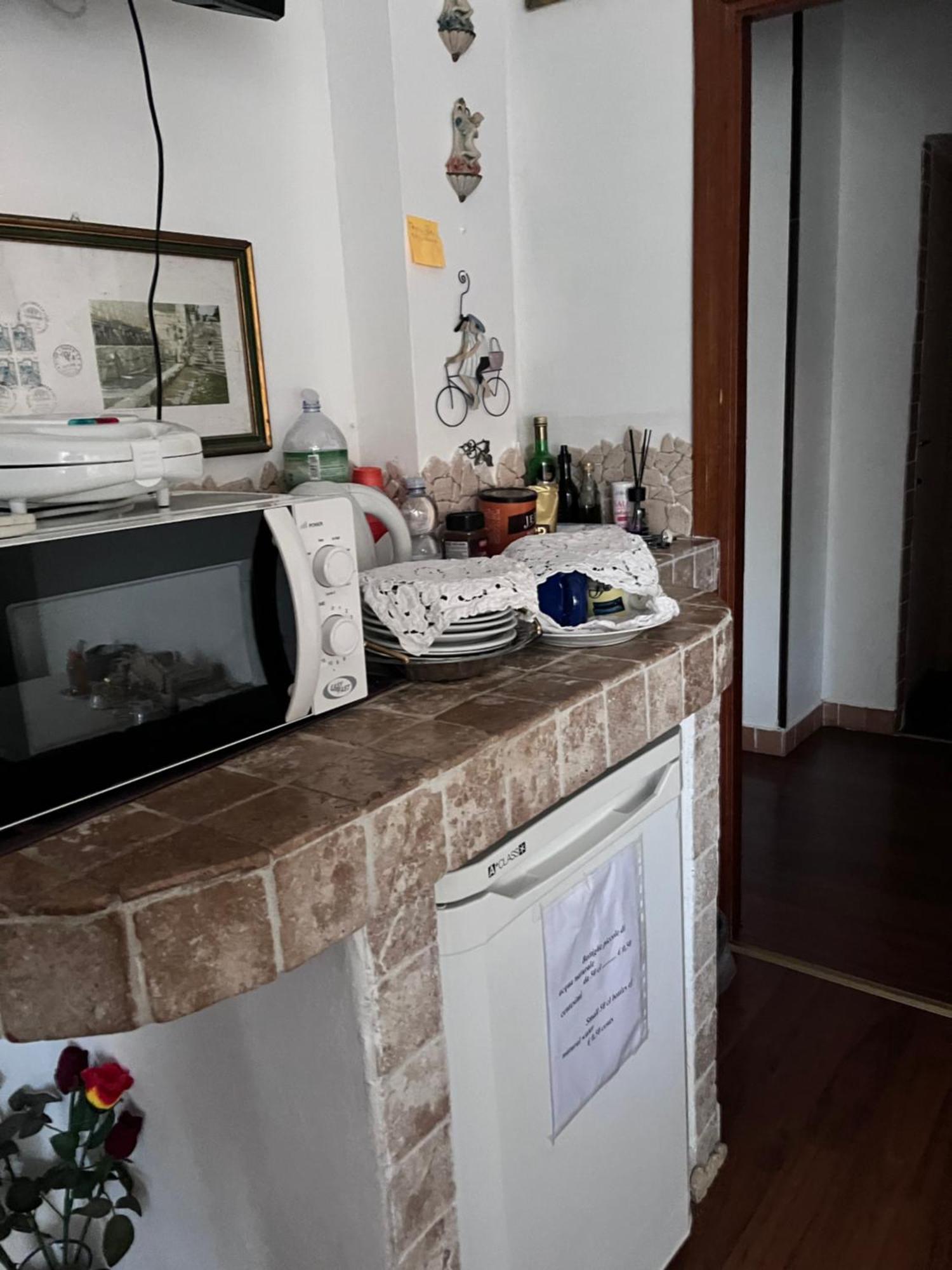 סנטה טרזה גאיורה Da Adriana Guesthouse מראה חיצוני תמונה